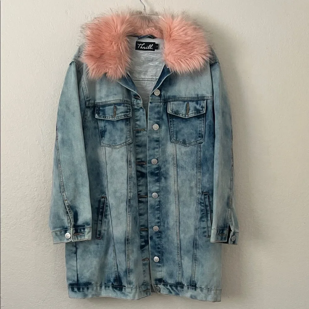 Like New! Thrill Denim Jacket with Light Pink Removable Faux Fur Collar in L